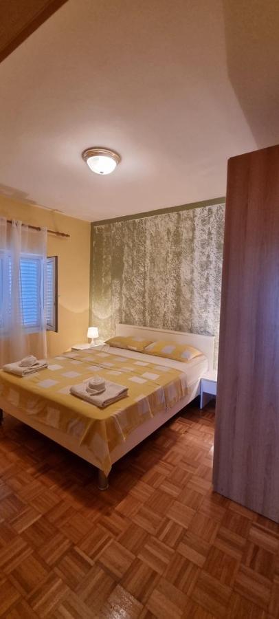 Apartman "Cvita" ดราเก ภายนอก รูปภาพ